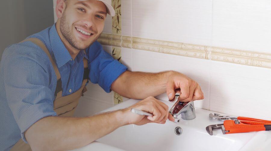 Professional expert plumbing services in Forrest, IL